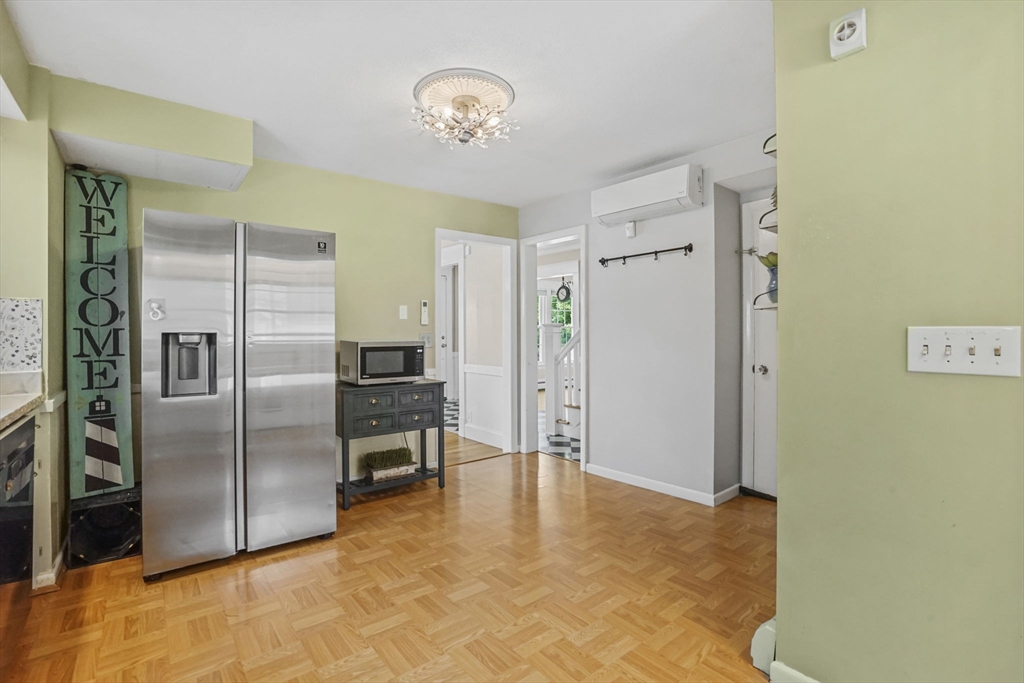174 Hopkins Pl Property Photo 18