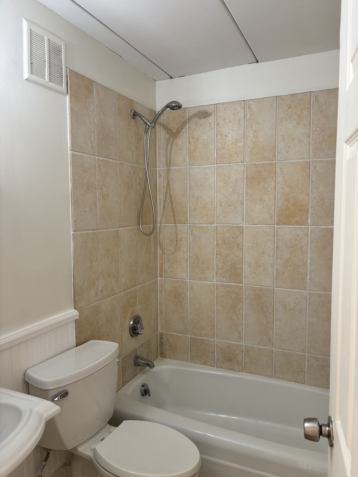 298 Commercial St # 22 Property Photo 13