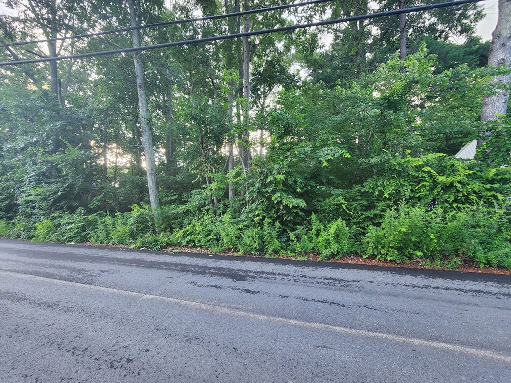 20 Lakeside Ave Property Photo 1