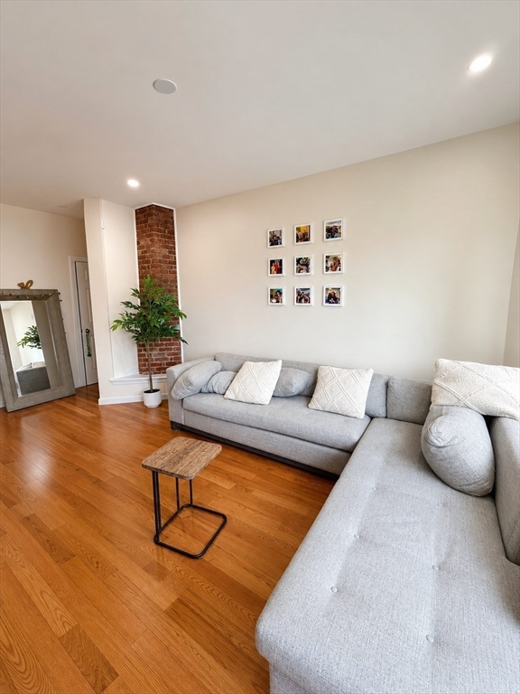 29 Lambert St # 4 Property Photo 1