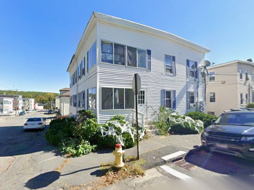 31 Edwards St # 3r Property Photo 3