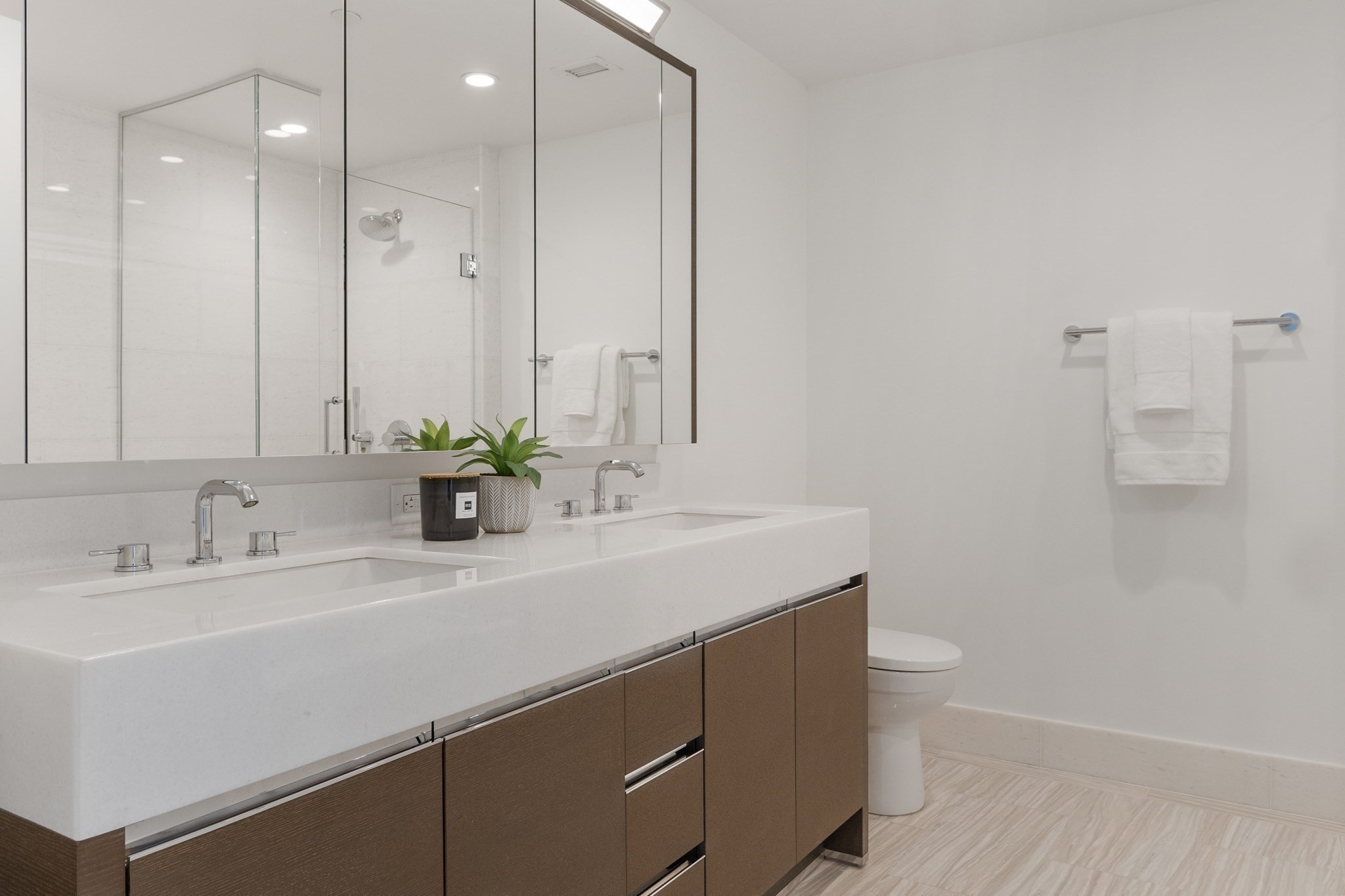 100 Lovejoy Wharf # C Property Photo 10