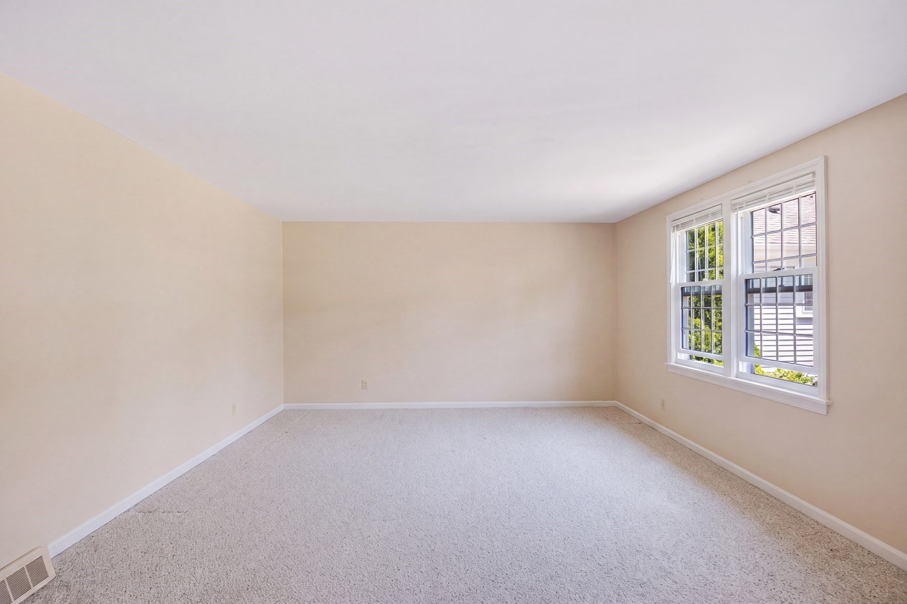 11a Gateway St # A Property Photo 5