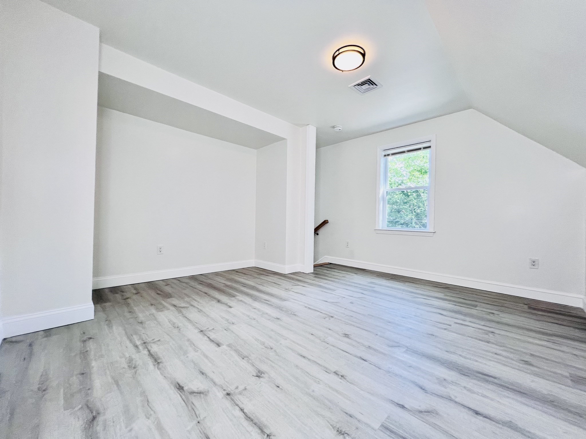 164 Ashburnham St # 2 Property Photo 15