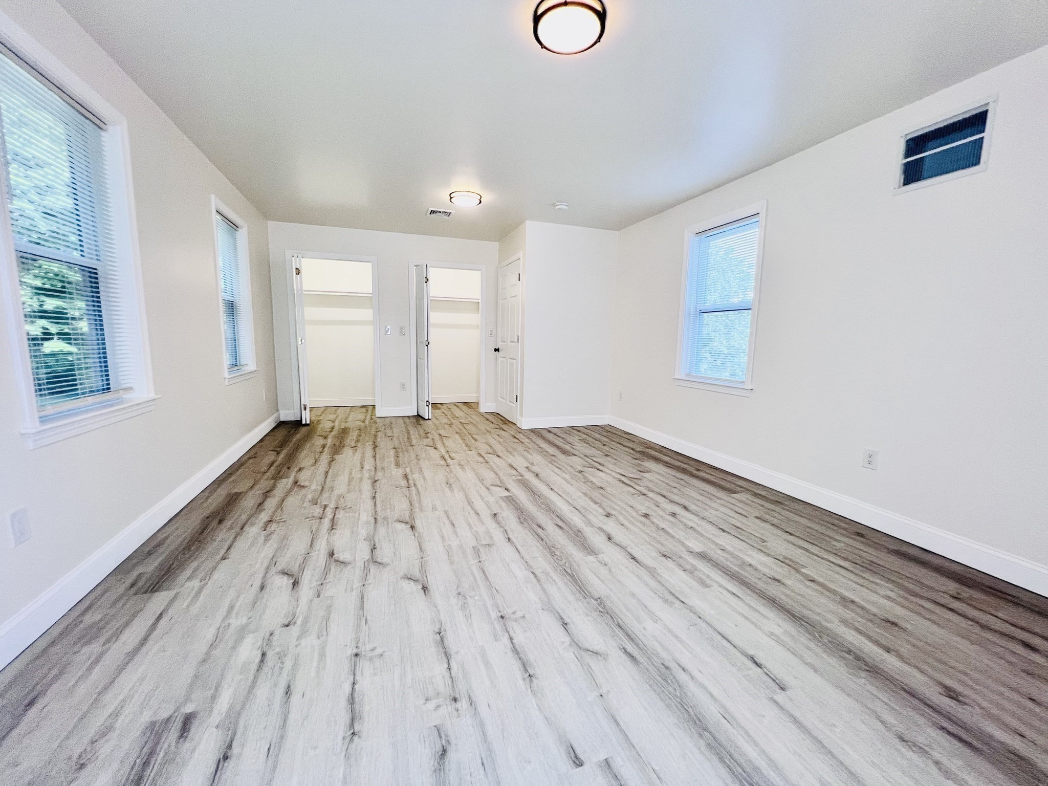 164 Ashburnham St # 2 Property Photo 18