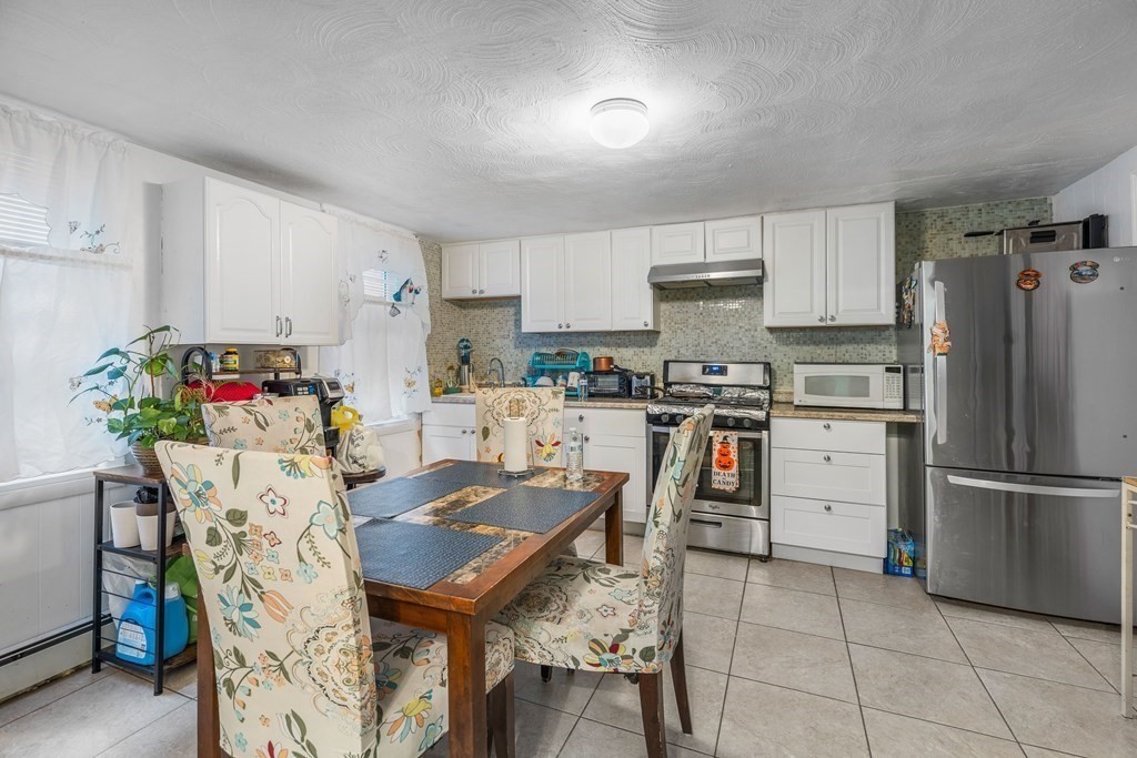 60 Marion St # 60 Property Photo 12