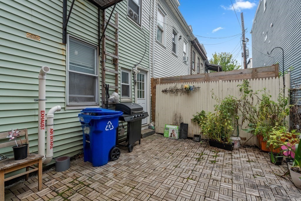 60 Marion St # 60 Property Photo 20