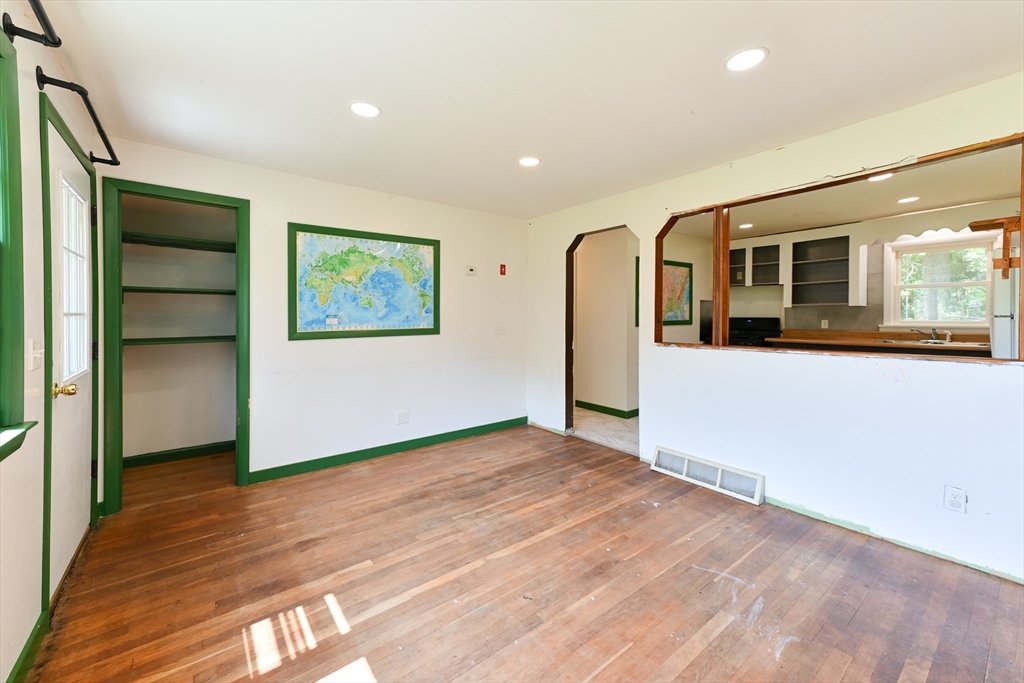 7 Darrel Ave Property Photo 6