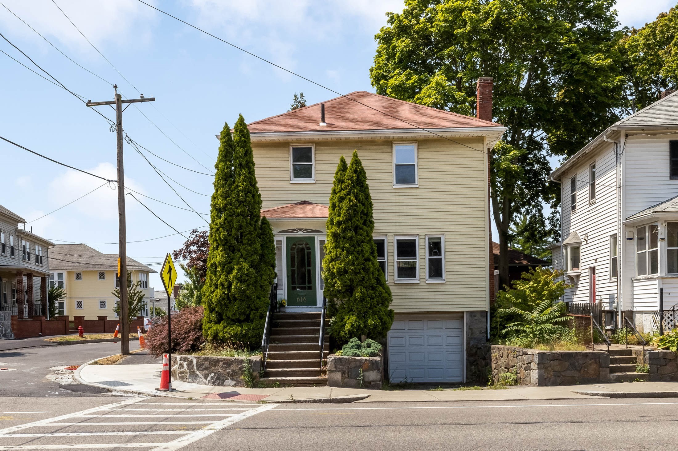 616 Adams St Property Photo 1