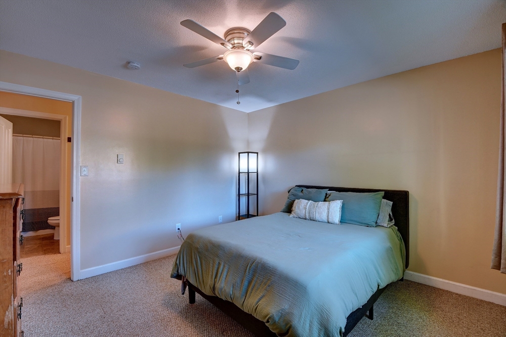 14 Arbor Way # B Property Photo 13