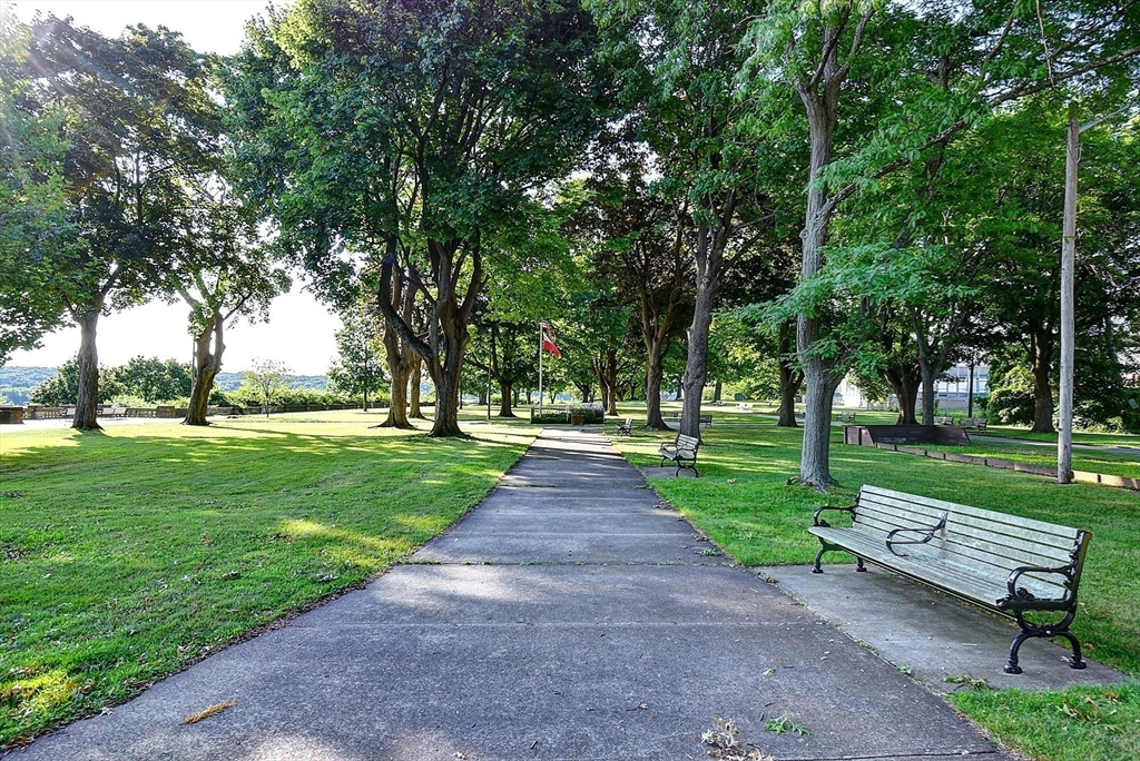 14 Arbor Way # B Property Photo 24