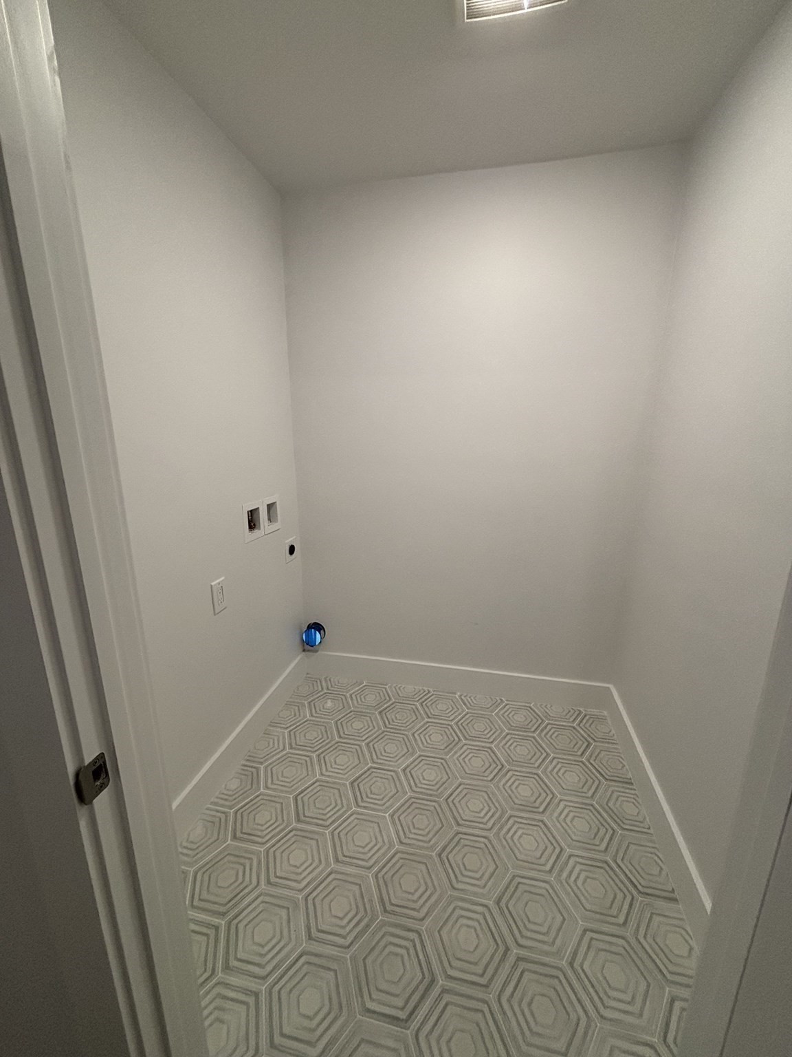 15 Mount Auburn St Property Photo 19