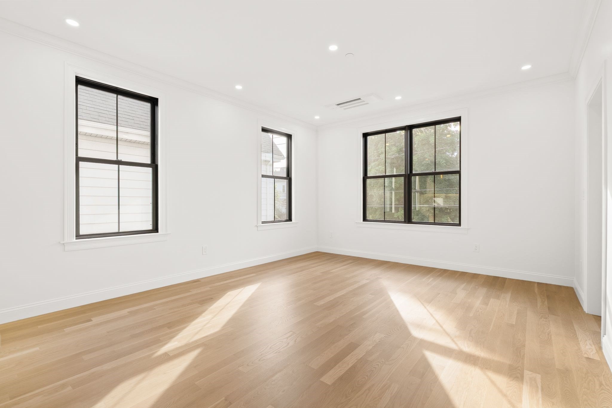27 Shepard St # 2 Property Photo 14