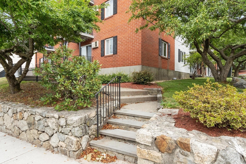 56 Edgeworth # 3 Property Photo 1