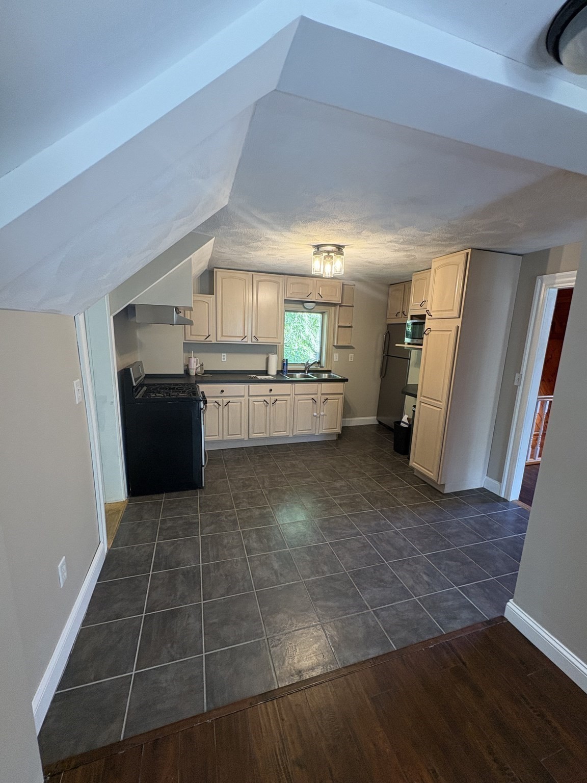 20 Foley St # 2 Property Photo 6