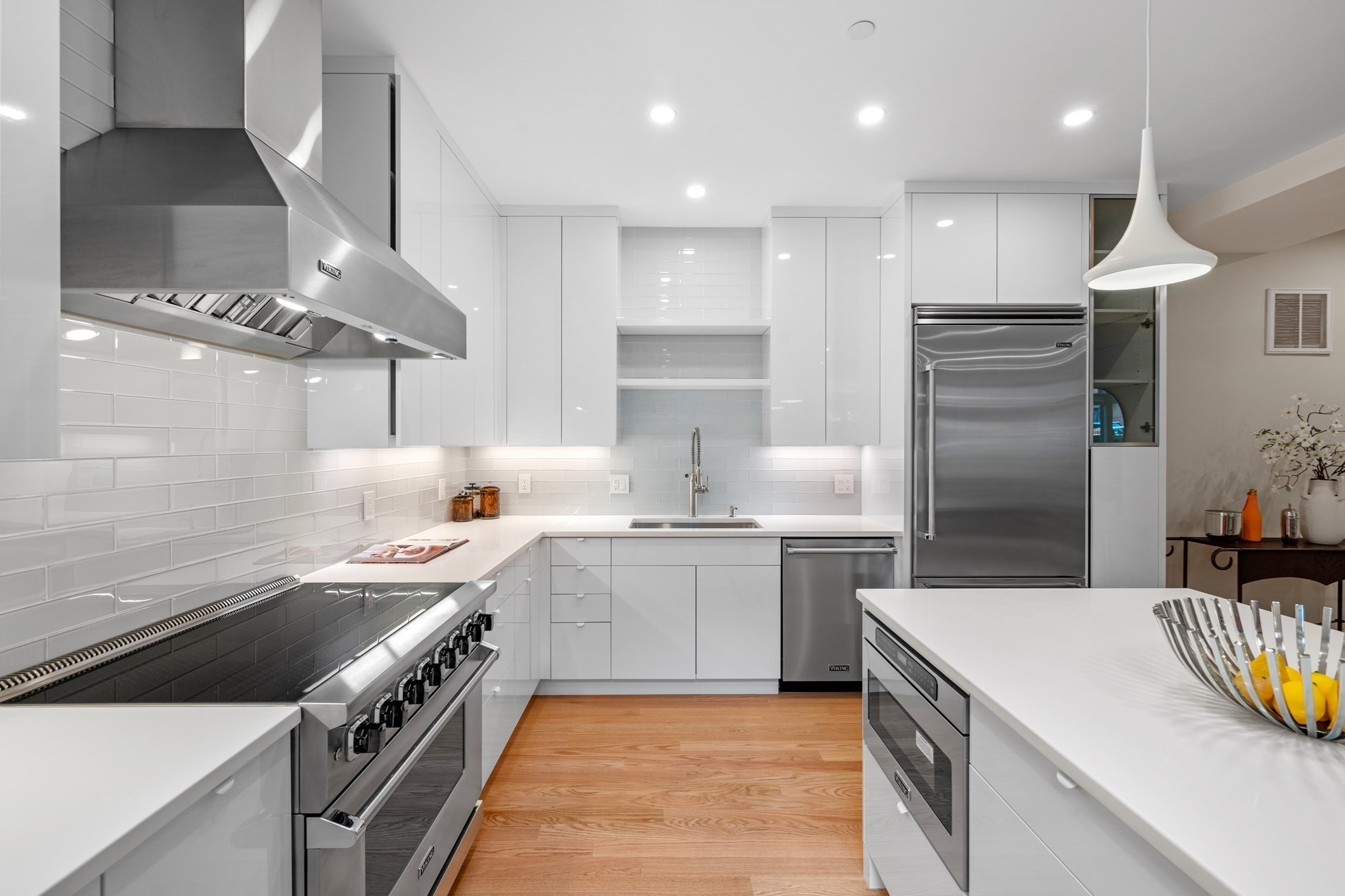 950 Massachusetts Avenue Property Photo 8