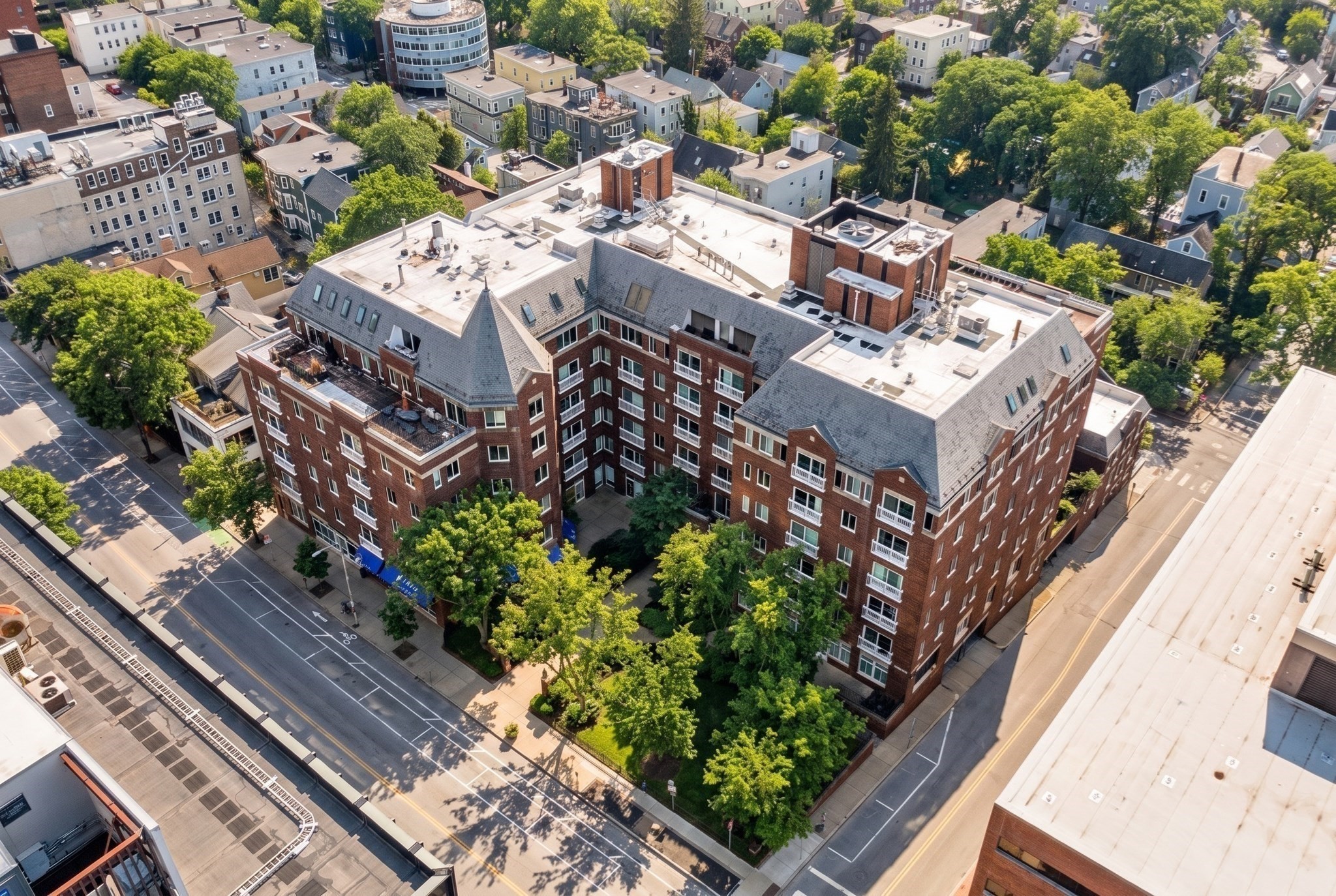 950 Massachusetts Avenue Property Photo 16