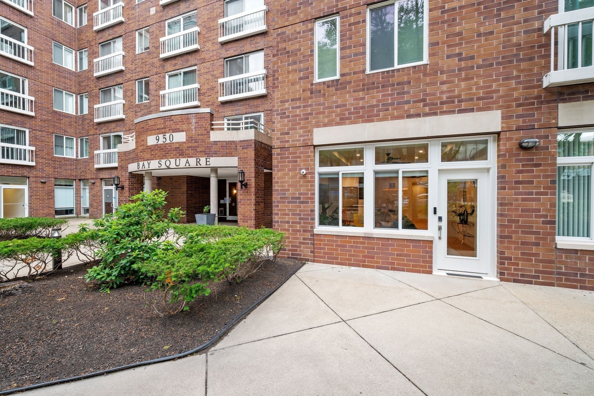 950 Massachusetts Avenue Property Photo 18