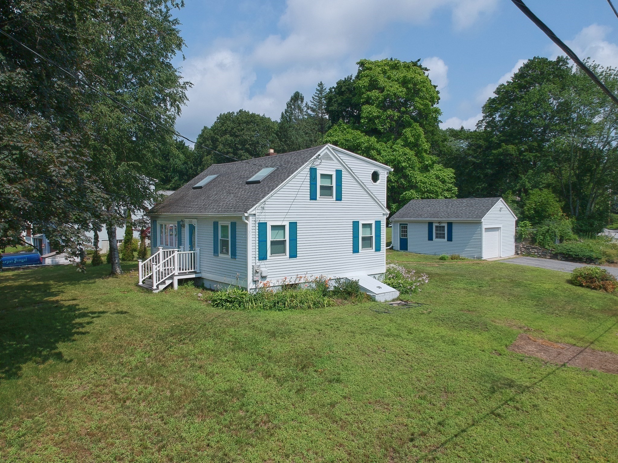 253 Central St Property Photo 1