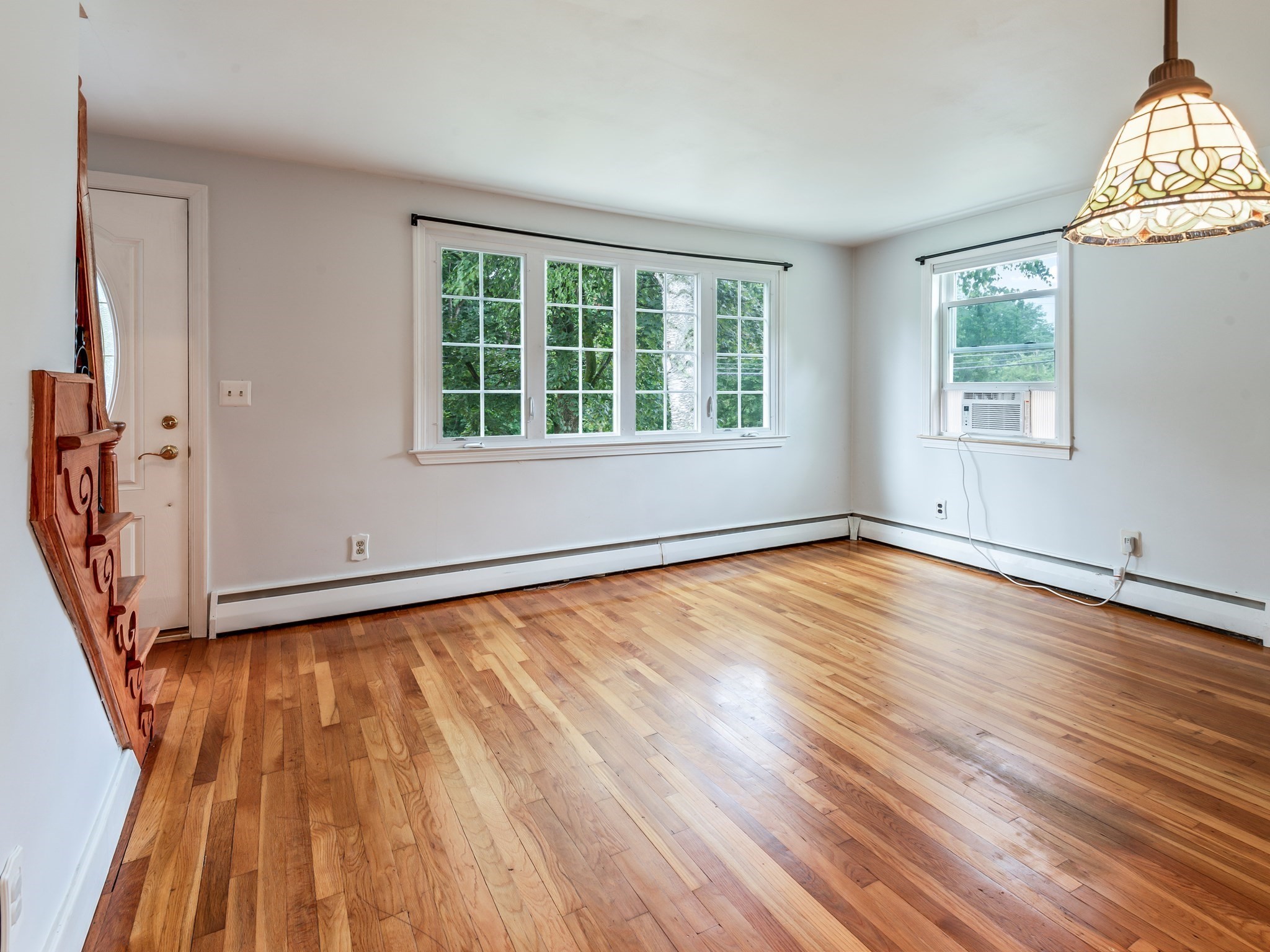 253 Central St Property Photo 6