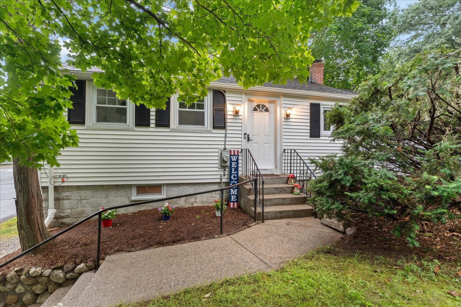 19 Bennett St