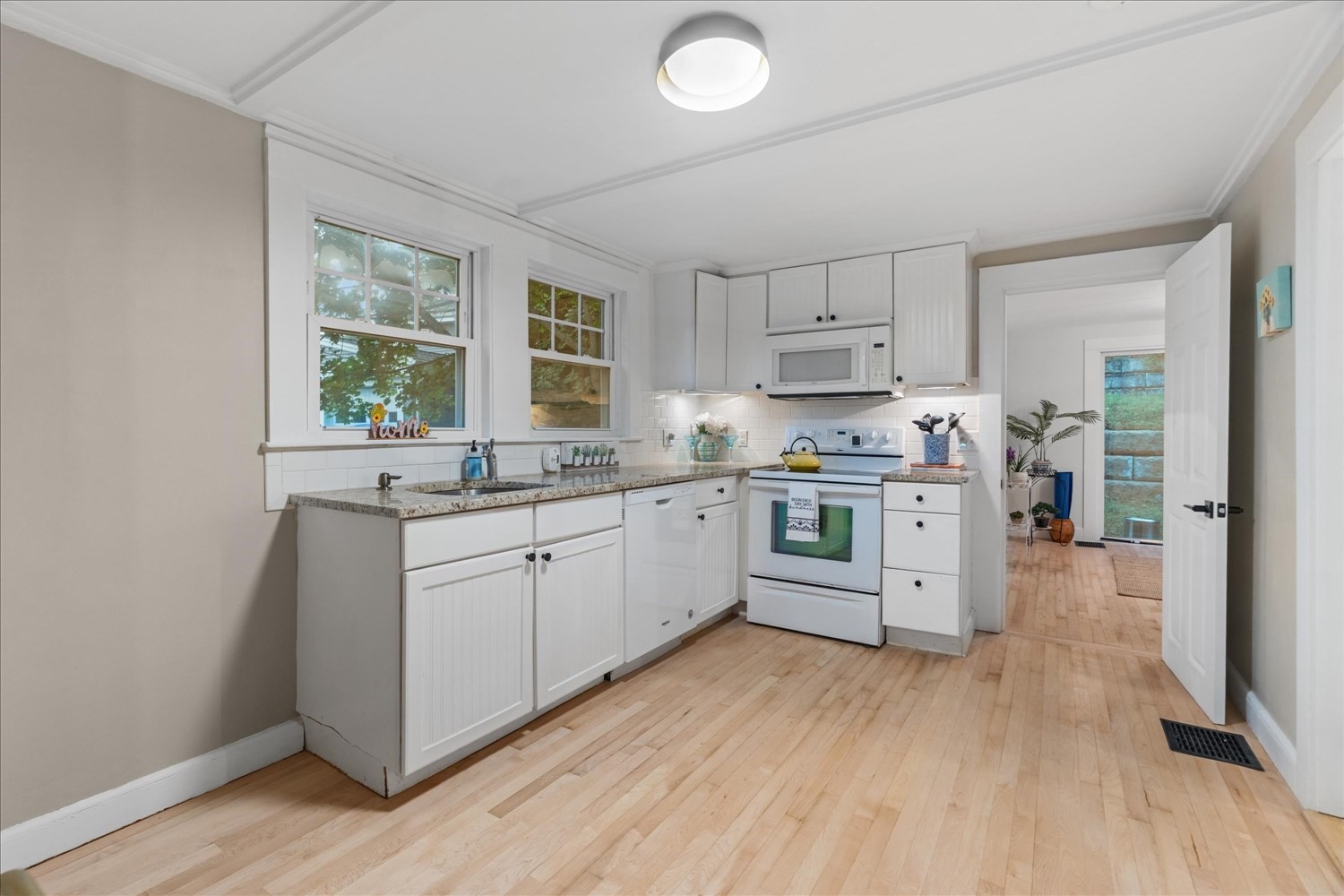 19 Bennett St Property Photo 4