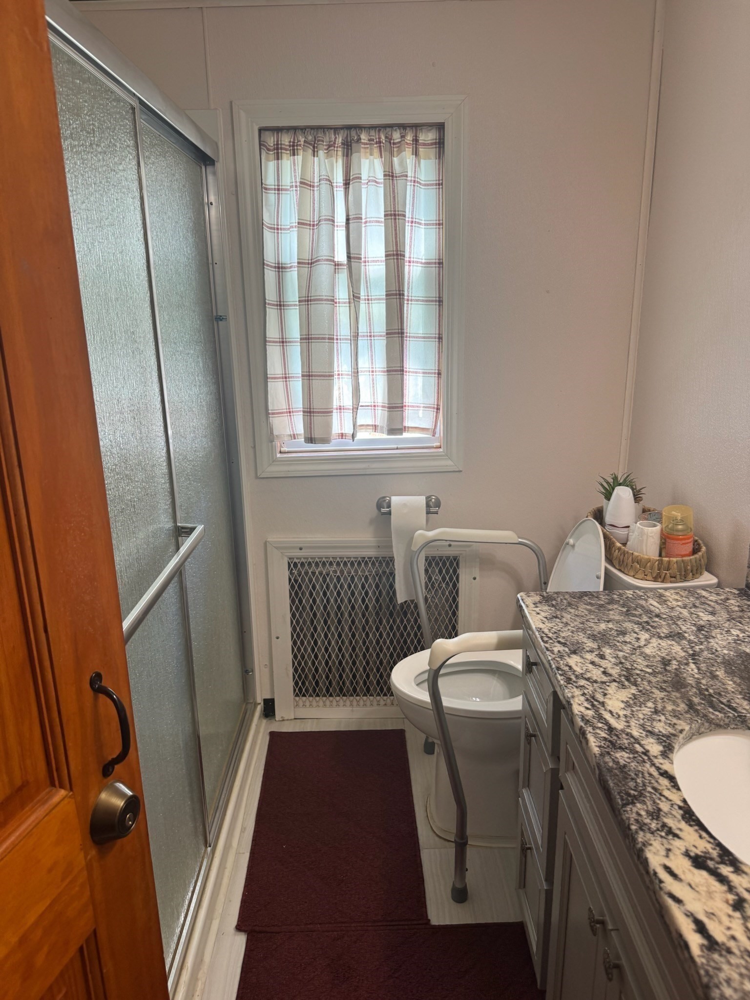 95 Augustine St Property Photo 12