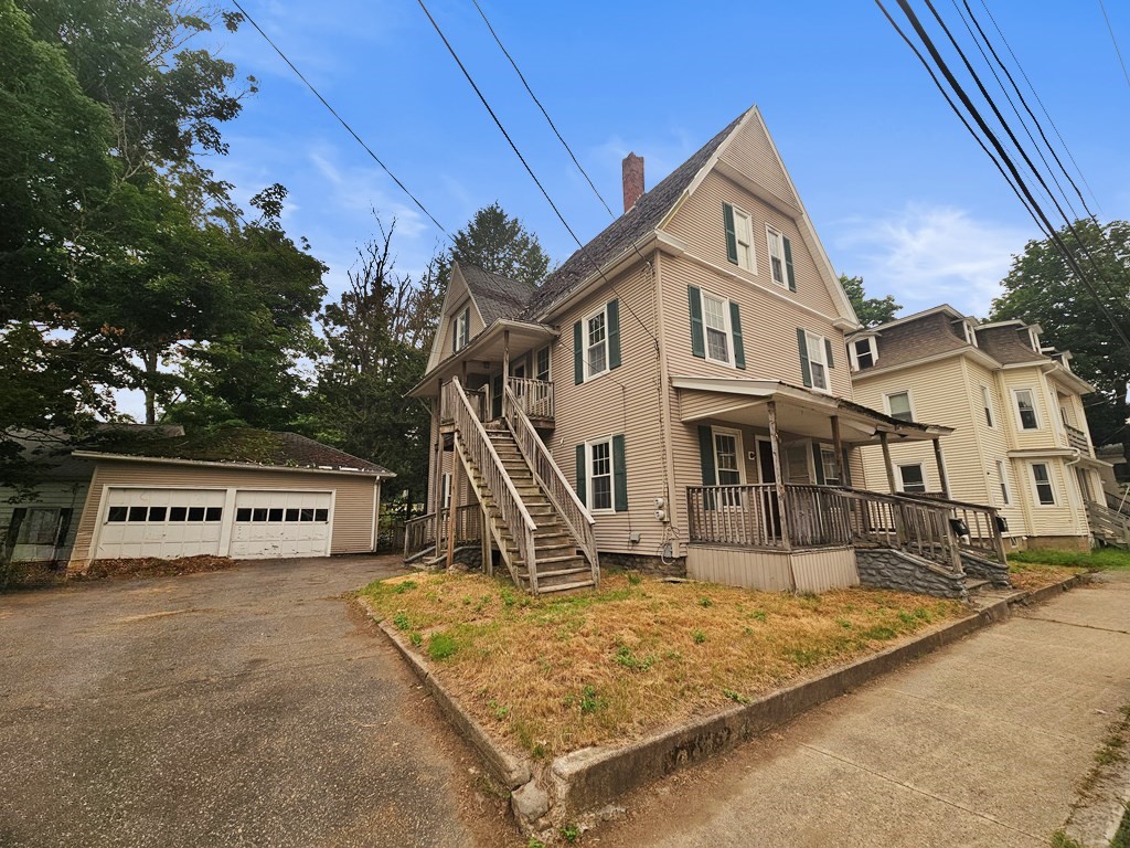 8-10 Aspen St Property Photo 1