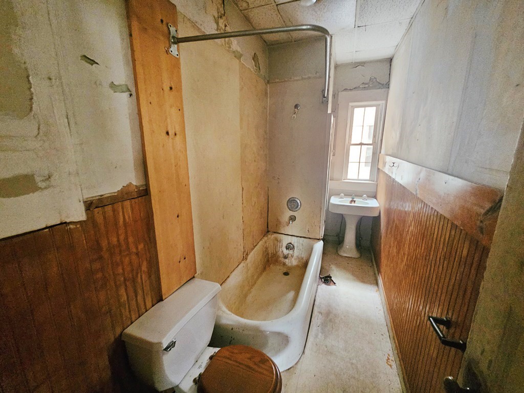 8-10 Aspen St Property Photo 10