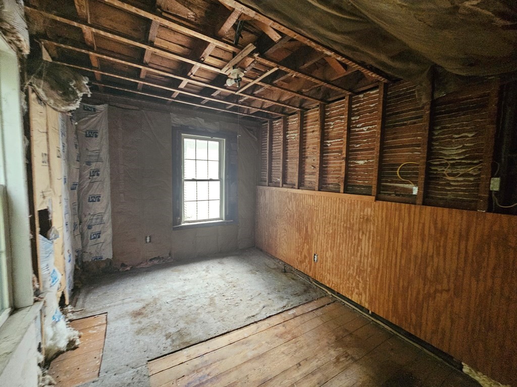 8-10 Aspen St Property Photo 13