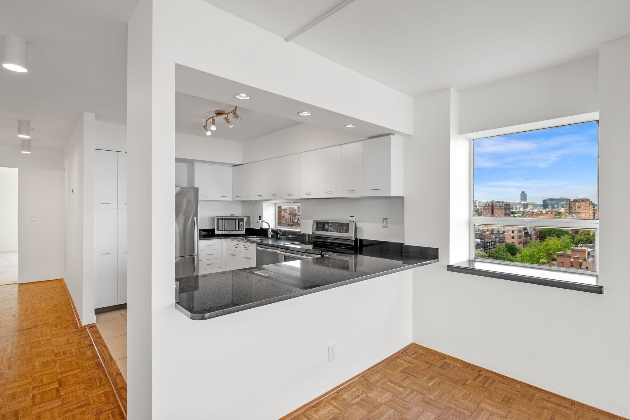 330 Beacon St # 111 Property Photo 6