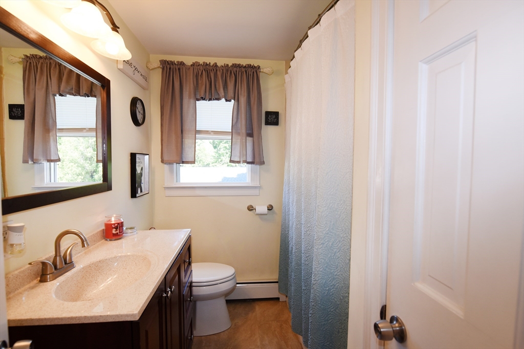 440 Summer Property Photo 7