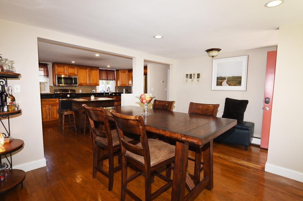 440 Summer Property Photo 10