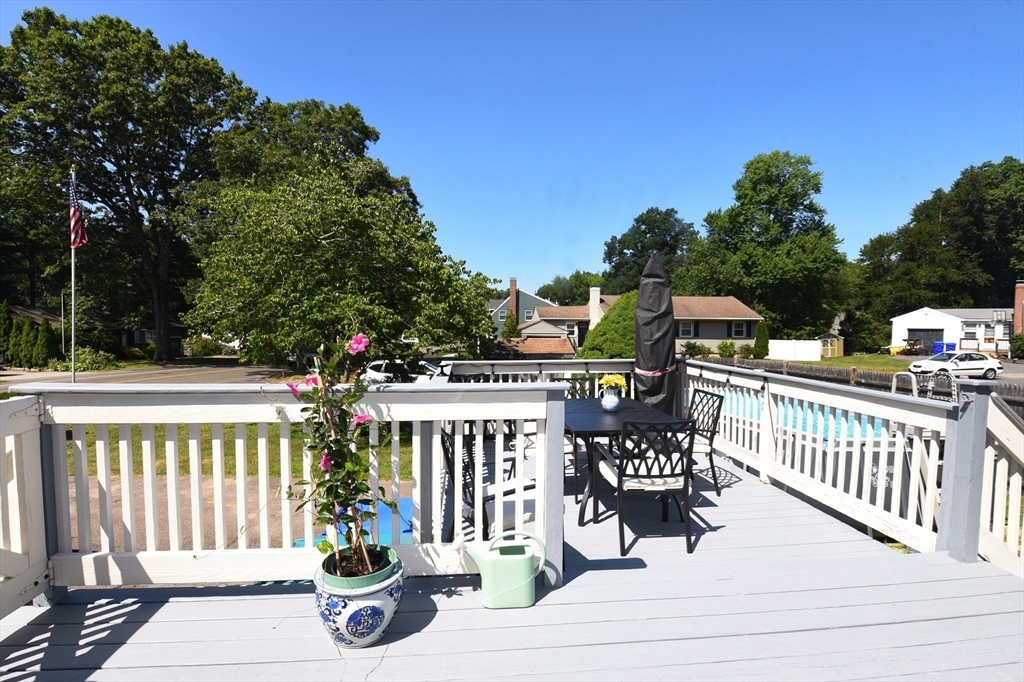 440 Summer Property Photo 29