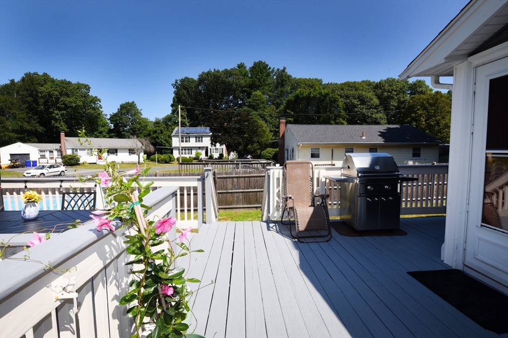 440 Summer Property Photo 31