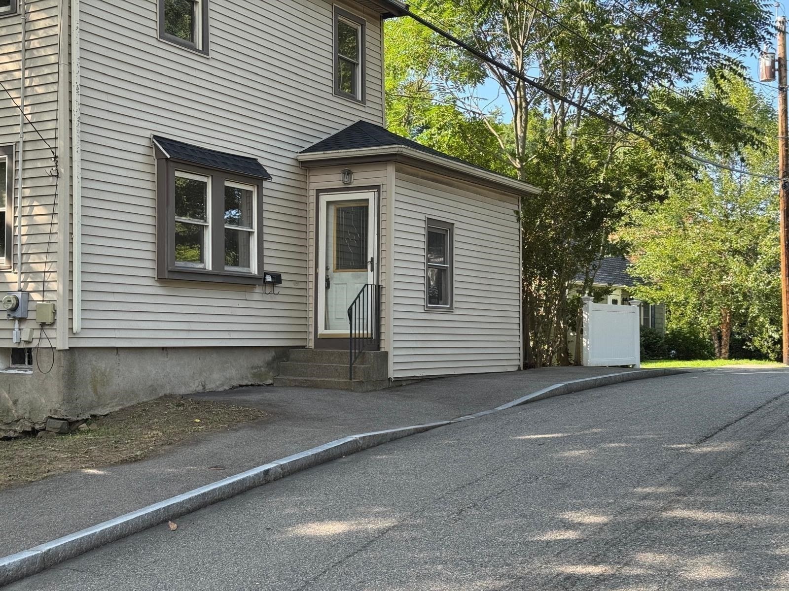67 Elliot Property Photo 4