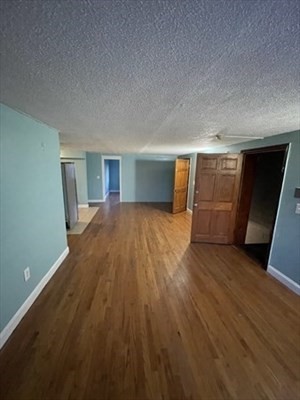 85 Munroe St Property Photo 3