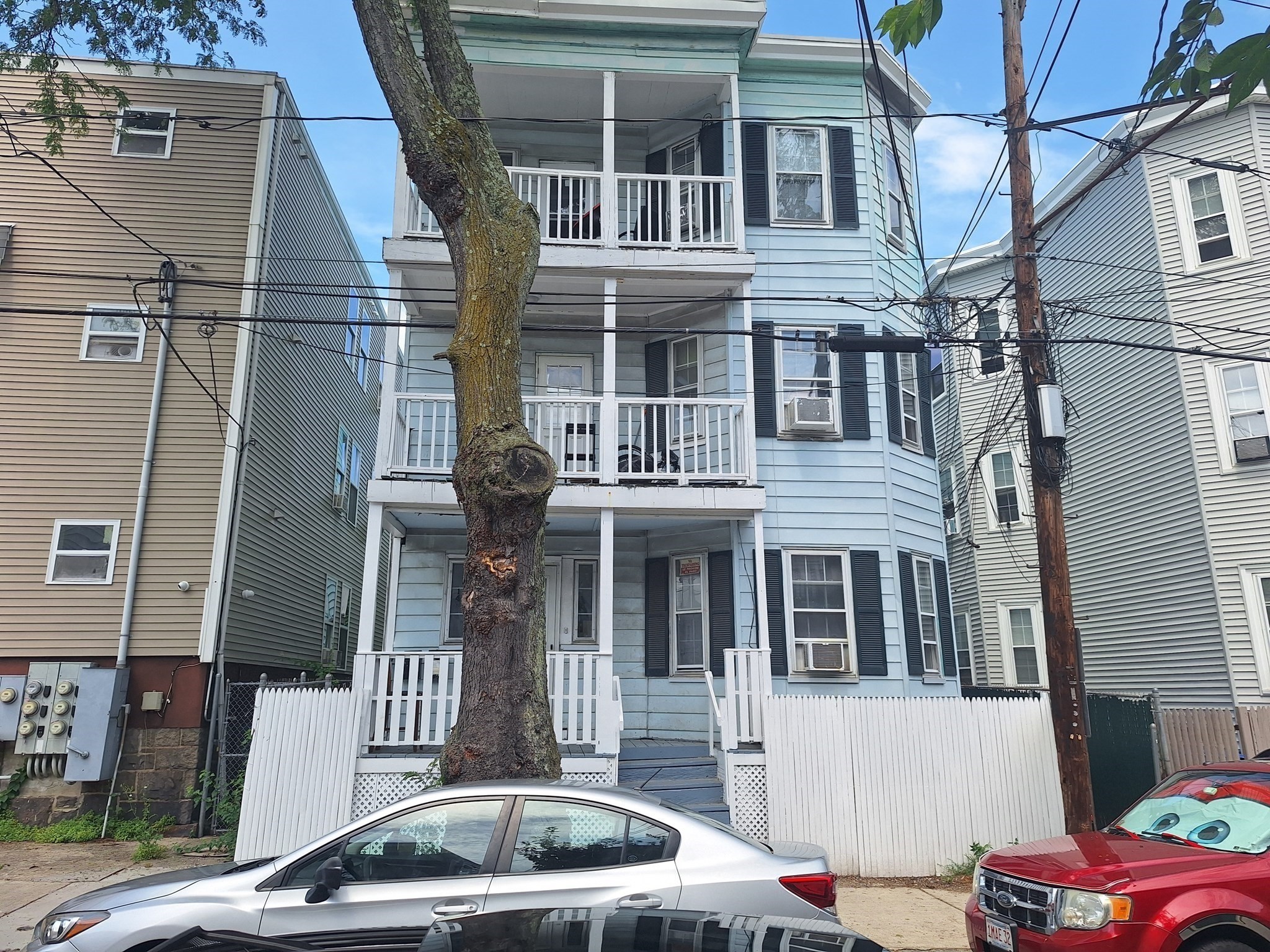 148 Congress Ave Property Photo 3