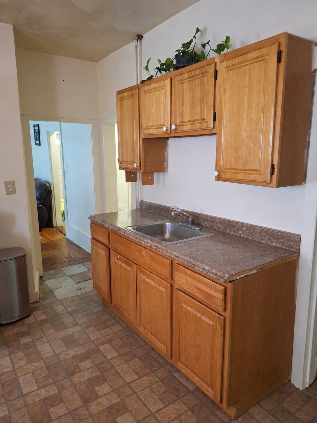 148 Congress Ave Property Photo 5