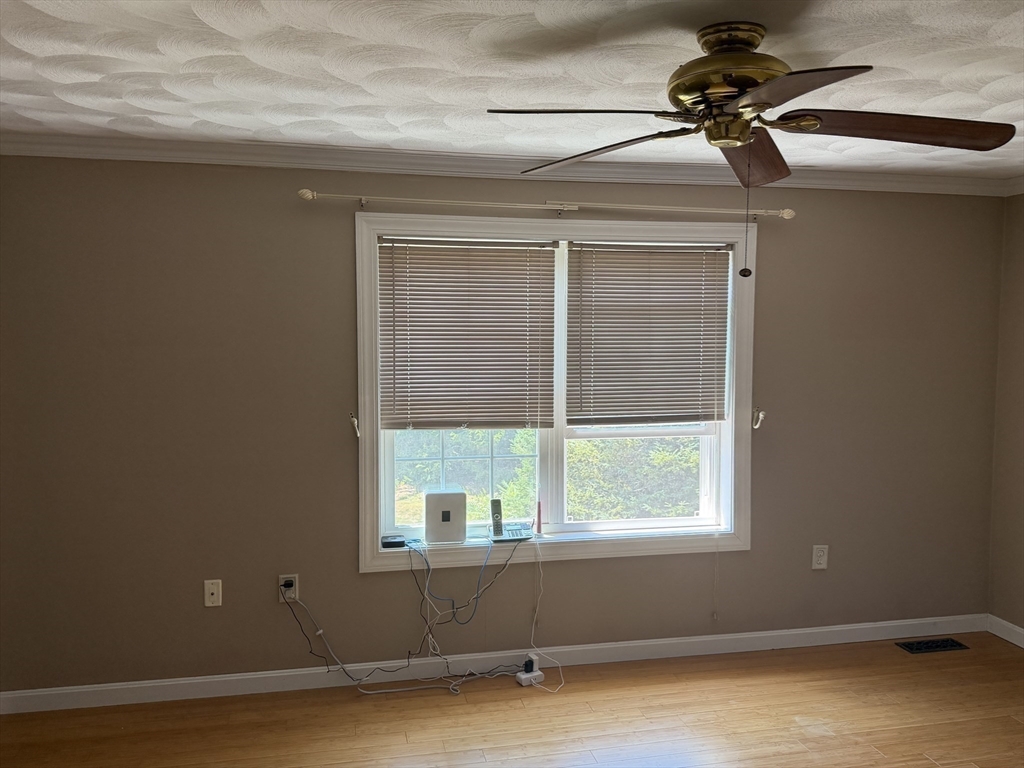 22 Groveland Commons Way # 22 Property Photo 19