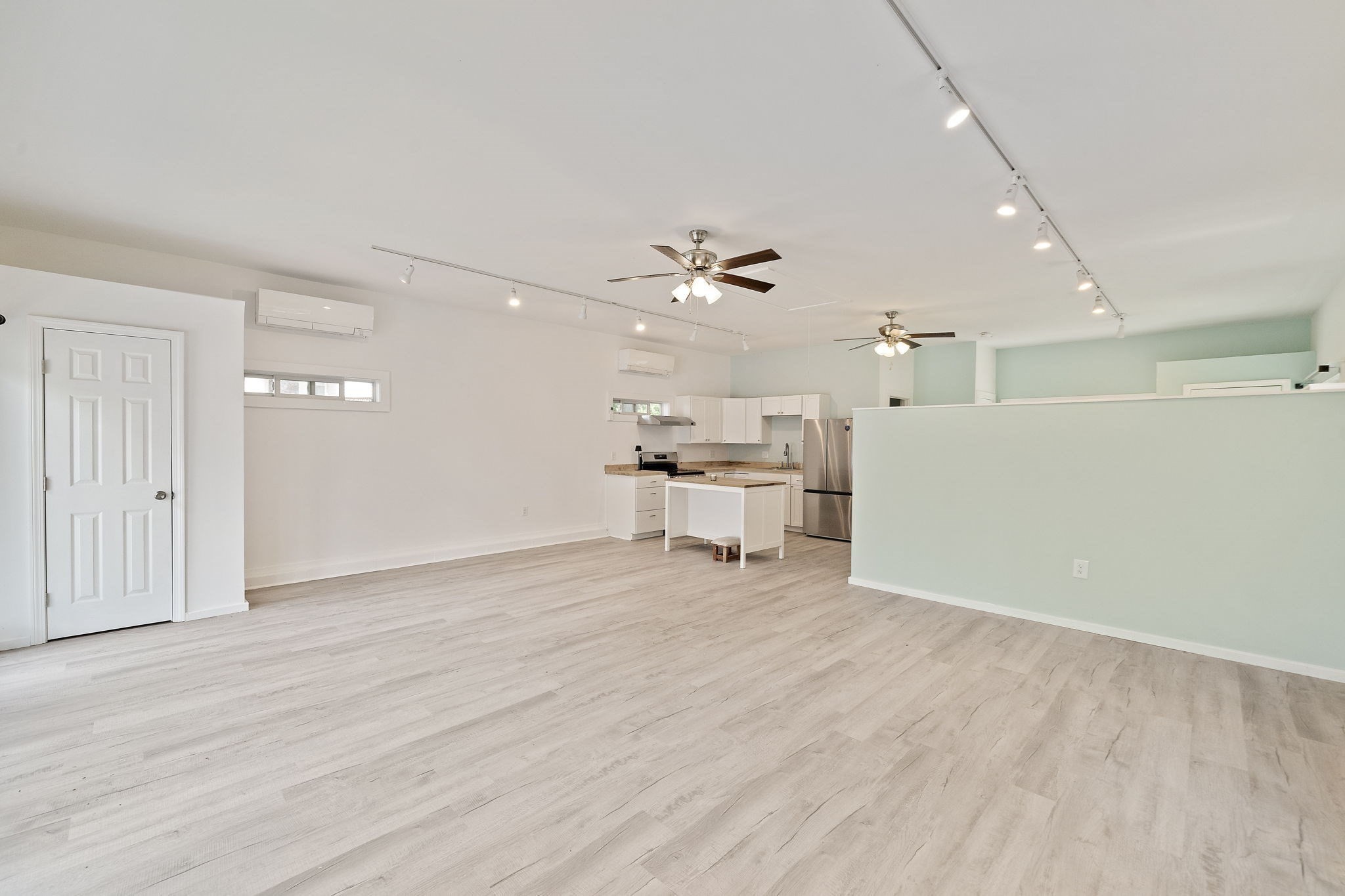 15 Rockland House Rd # B Property Photo 8