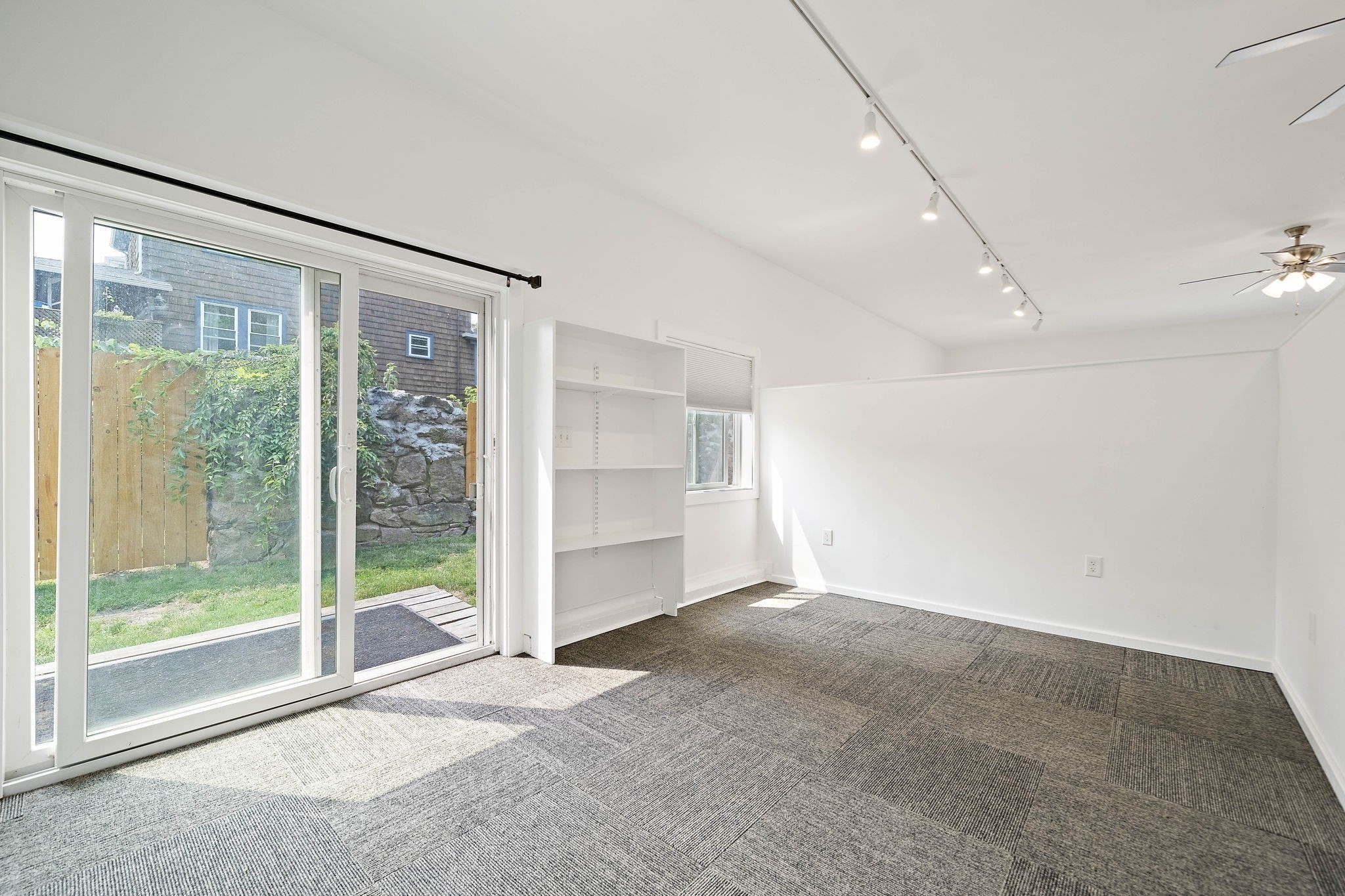 15 Rockland House Rd # B Property Photo 9