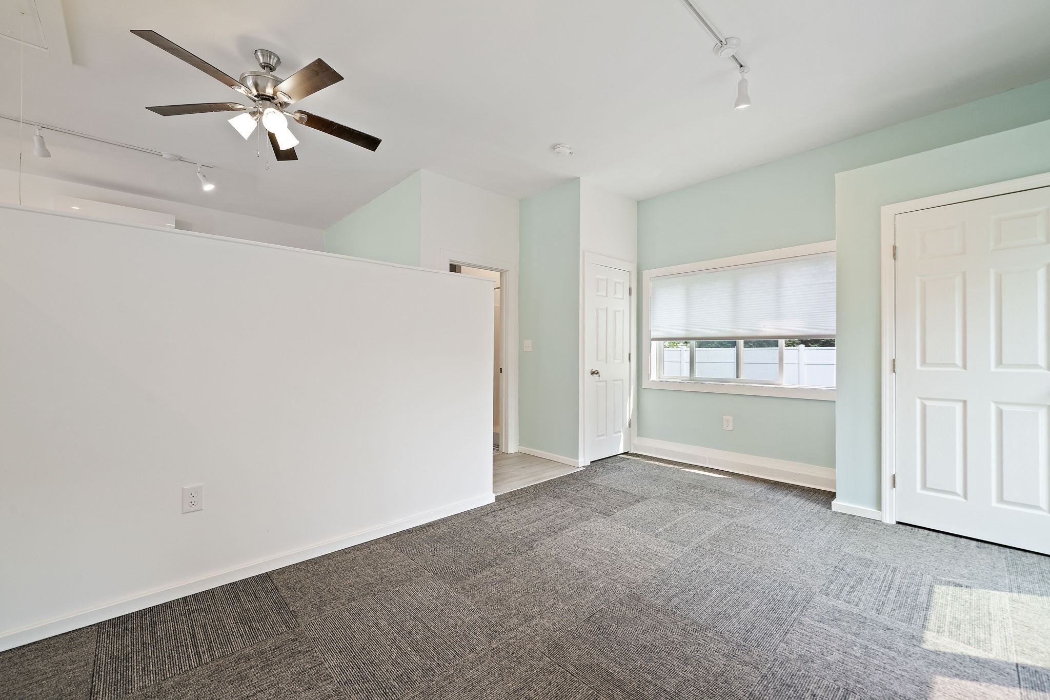 15 Rockland House Rd # B Property Photo 10