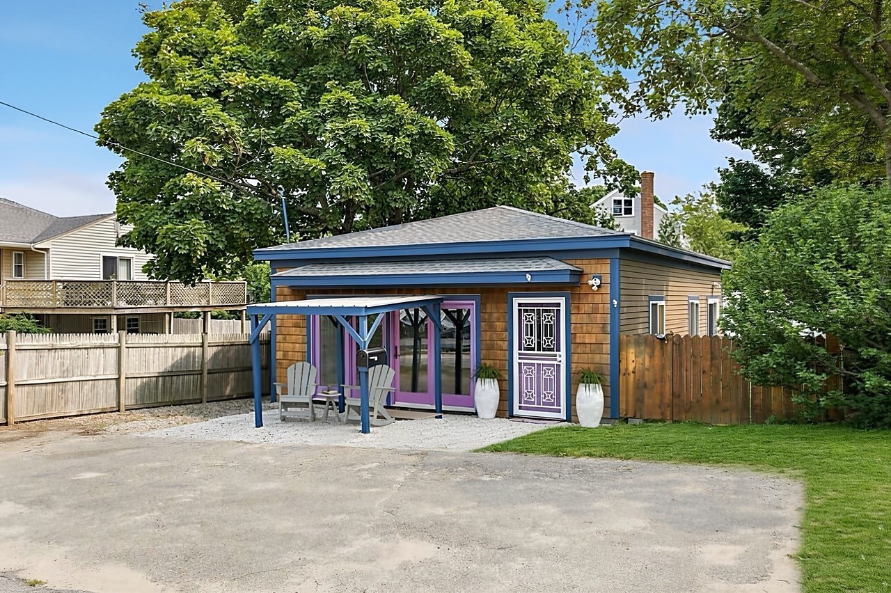 15 Rockland House Rd # B Property Photo 18