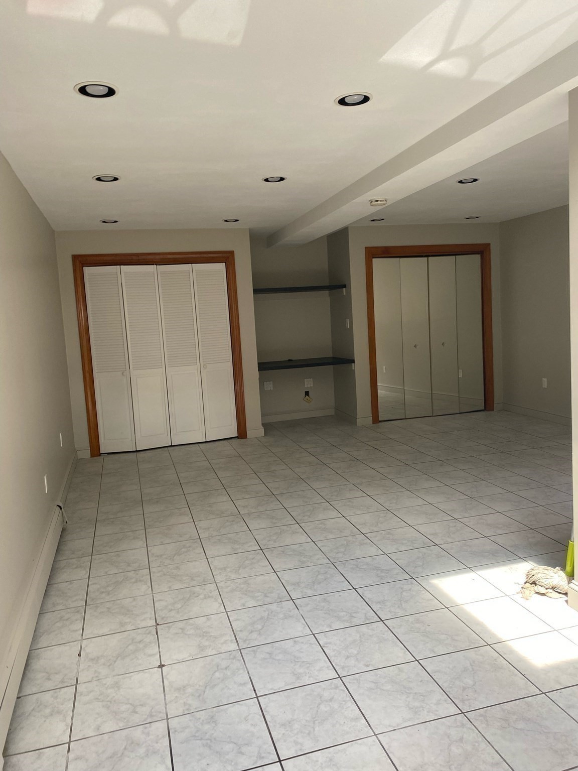 203 Gladstone Street # R Property Photo 7