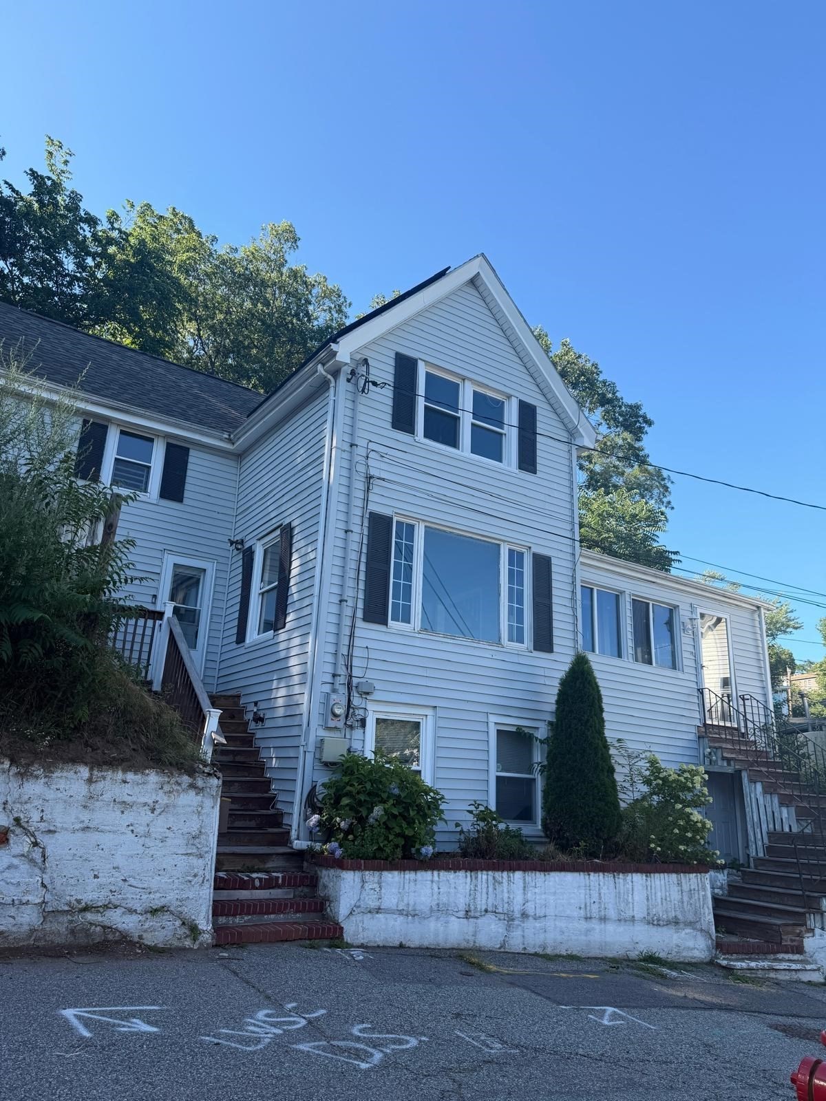 20 Oakland Ter Property Photo 1