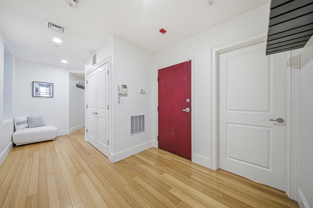 55 Temple Pl # 4 Property Photo 19