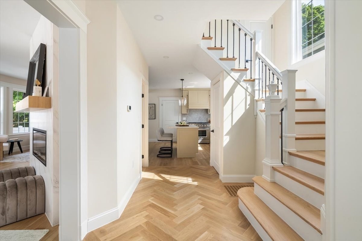 8 Hollis Street Property Photo 2