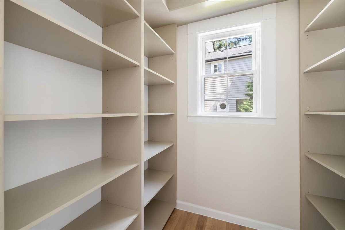 8 Hollis Street Property Photo 7