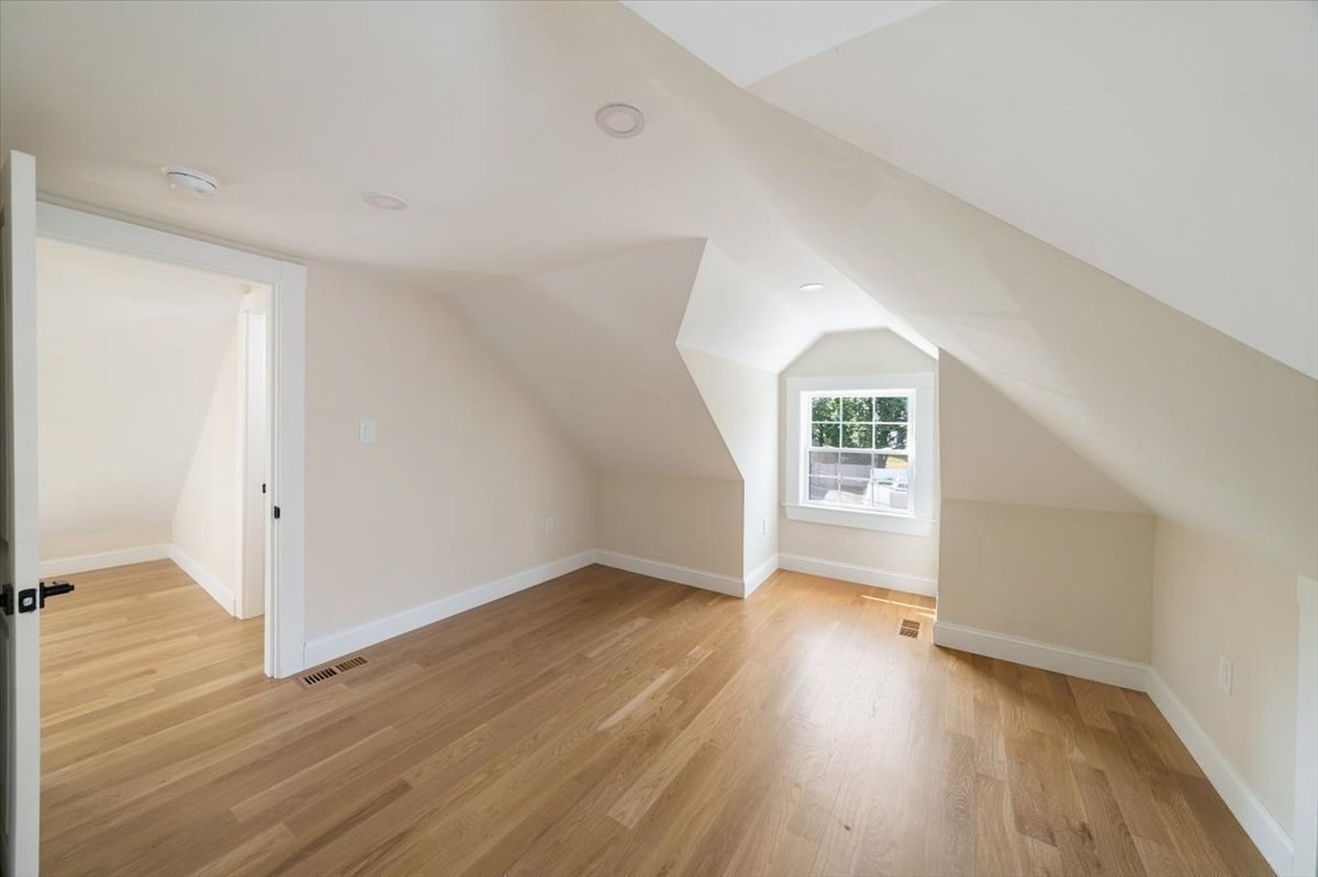 8 Hollis Street Property Photo 22